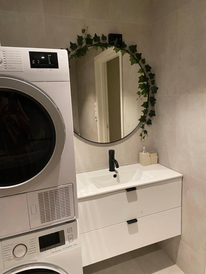 Cozy And Newly Renovated Appartment Кристиансан Екстериор снимка